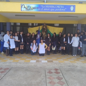 Los/as estudiantes de Enseñanza Media participan en nuestra campaña solidaria eufrasiana.
